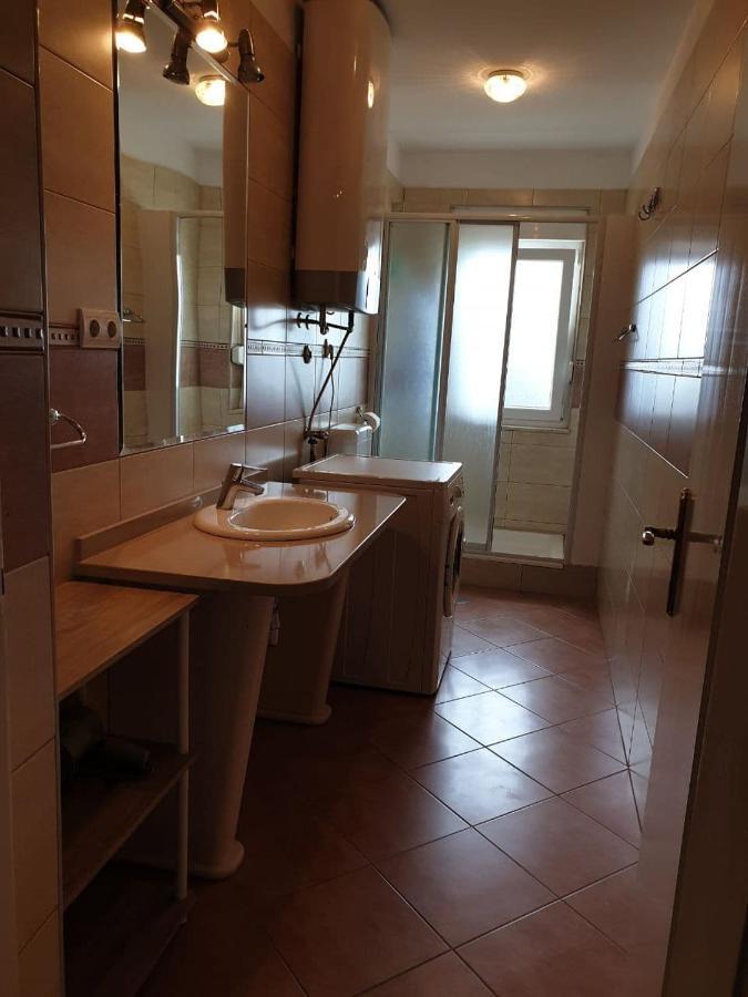 Apartment Kate Оміш Екстер'єр фото